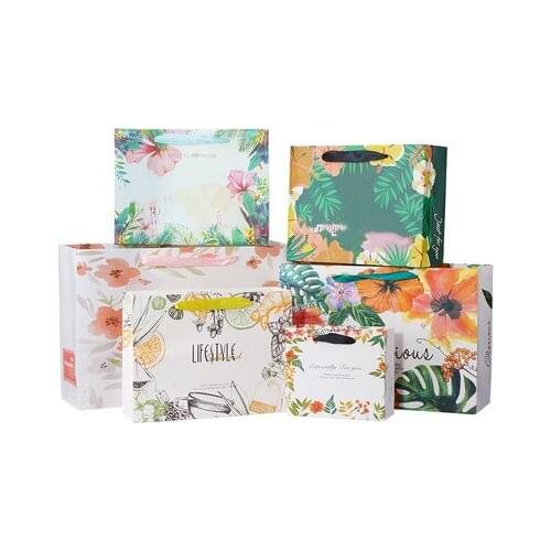 2020 business gift bag Paper shopping bag Packing articles Festival Jewelry Wedding Party Recyclable Bags Birthday Supplies 1pc