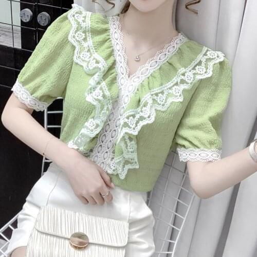 Summer 2021 new Korean version of the v-neck ruffled lace chiffon shirt design sense of western style short-sleeved blouse