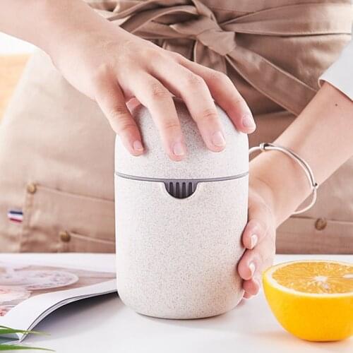 2021 New Manual Lemon Juicer Mini Fruit Juicer Hand Orange Lemon Fruit Citrus Squeezer