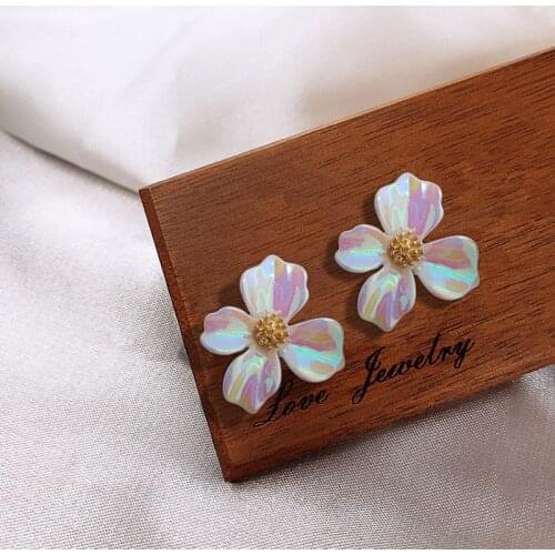 Yaologe Peculiar Oil Painting Color Flower Earrings 2020 Holiday Wedding Blooming Small Plant Studs Earrings Golden Jewelry