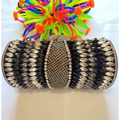 Best Christmas Gift White/Black Rhinestone Crystal Ladies Clutch Bag Girls Evening Party Clutches Women’s Money Diamond Purses