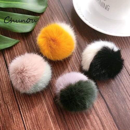 4pcs Fashion Colorful Pompnes Keychain 4cm Fur Balls Fluffy Pompoms DIY for Key Chains for DIY Earring Jewelry Key chain Making