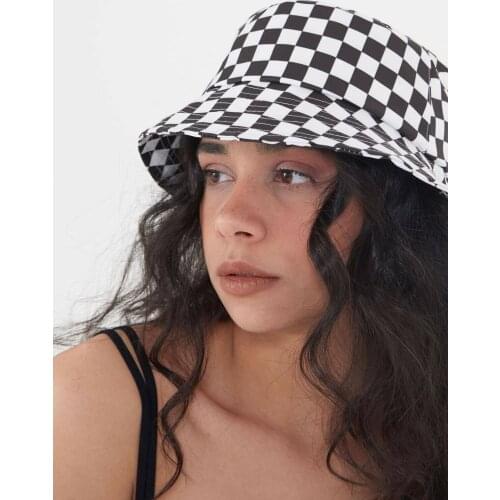 Brand New 2021 Woman Bucket Hat New Fashion Black White Checkered Pattern Bucket Hat Fisherman Caps Summer Beach Accessories