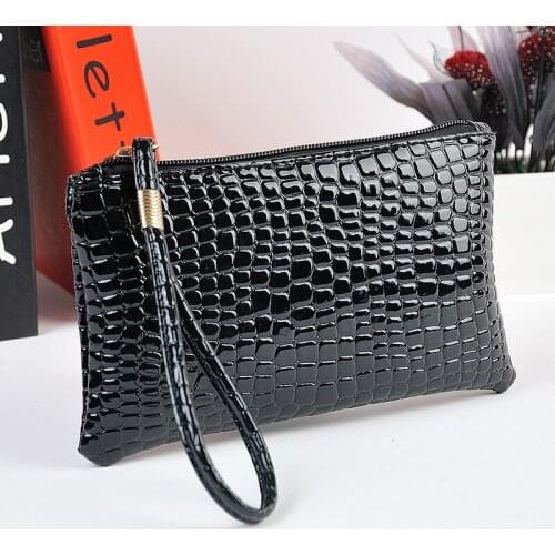 DORICO Women's Clutches