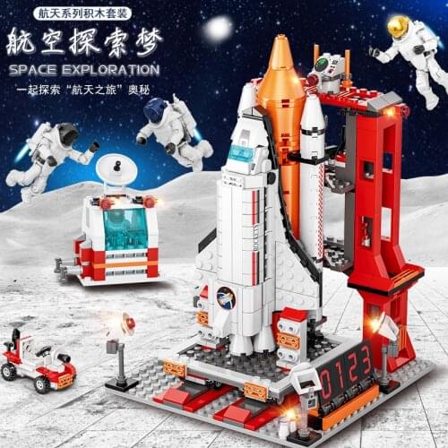 XJ9990 Space Shuttle Launch Center Movable Joints Action Figure Boy Assembled Small Particle Rocket Building Block Toy Model
