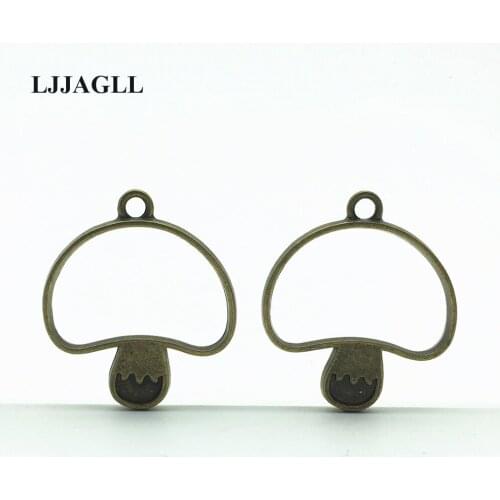 LJJAGLL Gold Zinc Alloy 30*34mm Cute Hollow Mushroom Tray Bezel 8pcs/lot Blank Glue Adhesion Charms Pendant Diy Jewelry ABK003