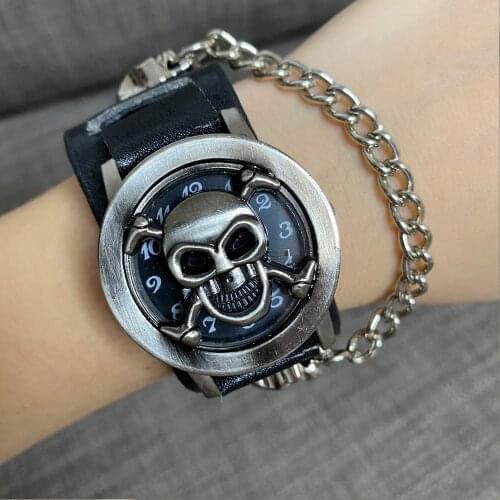 Fashionable Mens Watch Big Dial Punk Skull Quartz Watch Black Leather Concealed Buckle Mens Street Military Clock Montre Homme