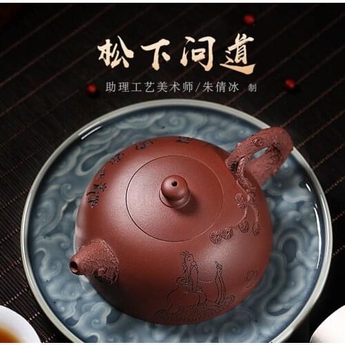 Yixing state assistant Zhu qianbings hand-painted purple clay teapot bionic utensil
