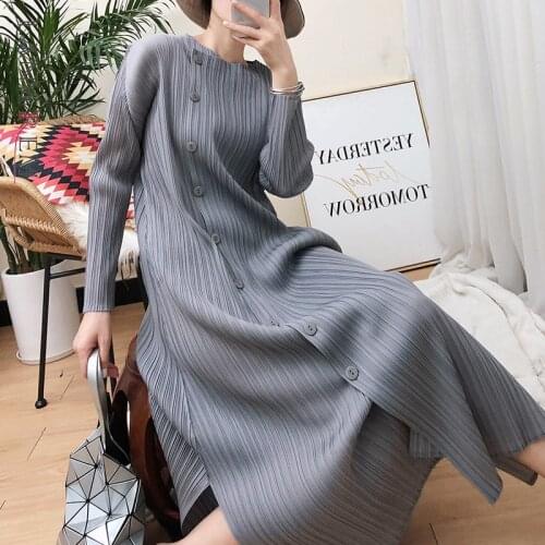 LANMREM Pleated Long Dress For Women Irregular Round Neck Gray Dresses 2021 Spring And Autumn Casual Female Clothing 2C2049