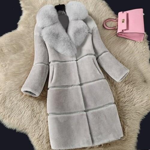 2020 New Winter Women Faux Fox Fur Collar Coat Female Luxury Loose Overcoat Korean Fake Sheep Shearing Plush Mid-length Coat O12