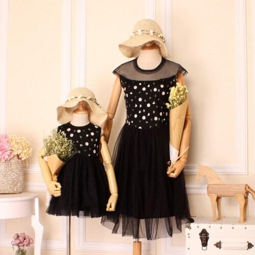 Mother and Daughter Evening Elegant Dresses 2018 Summer Family Clothing Mom and Daughter Dress Family Matching Outfits Dress