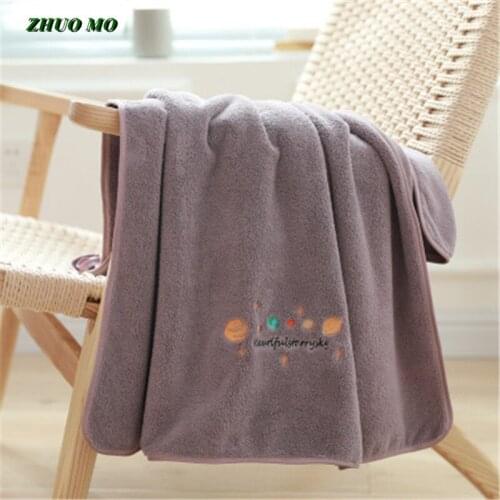 Fashion Embroidery Bath Towel Bathroom Thicken 70*140 cm Large Coral Fleece Absorbent Adult Couple Gift Soft Bath Towel T639