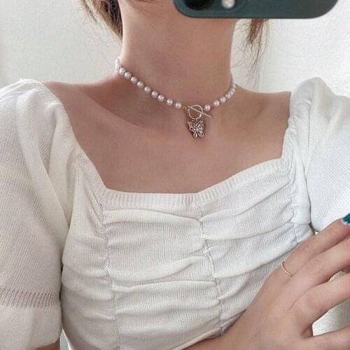 Fashion Hollow Rhinestone Butterfly Pendant Necklace for Woman Party Casual Sweet Simulated Pearl Collar Chain