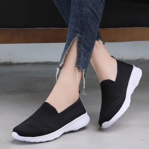 SusuGrace Mesh Woman Loafers Breathable Light Spring Summer New Outdoor Slip-on Casual Flats Shoes For Female Black White 2021