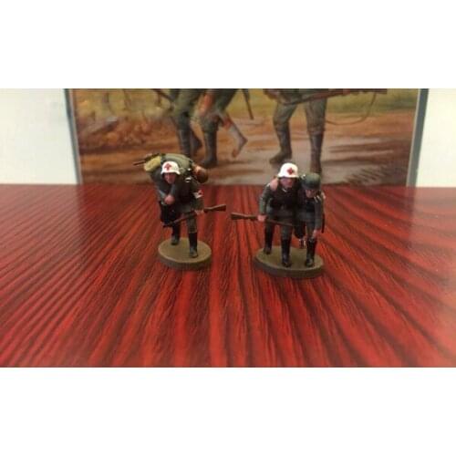 Super mini 1/72 WorldWarII German medics wounded 2pcs/set