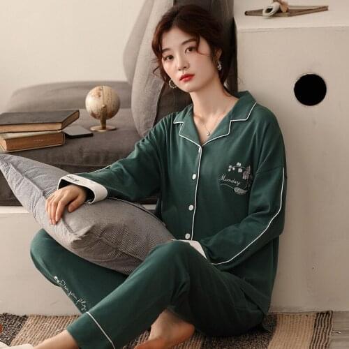 2020 new pajamas womens spring and autumn new cotton tight fitting competition cardigan Lapel sweet youth sportswear two piece