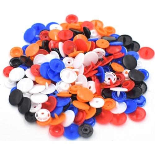 100 sets per package. plastic T8 Snap button. Resin snaps. Down waistcoat buckle. Children snap button. Wholesale Accessories