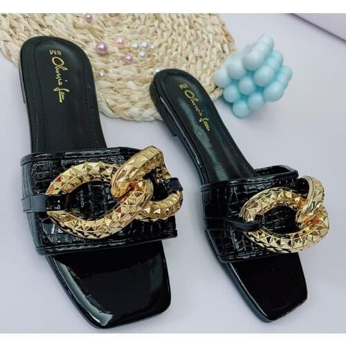 Ladies Flats With Slippers Fashion Women Flip Flops Shoes 2021 Summer Metal Outside Slides Female Casual Slippers Flats Shoes