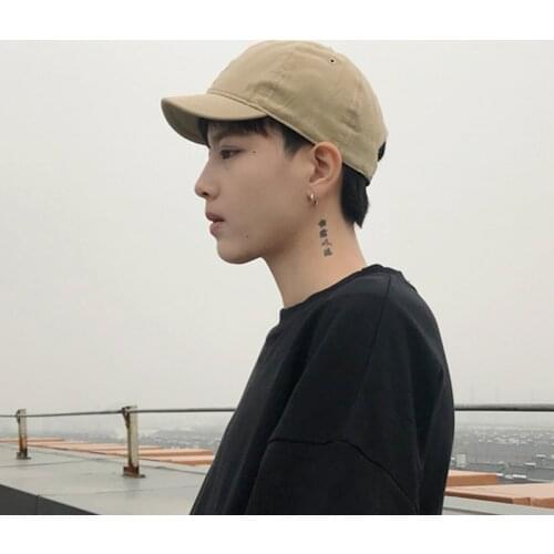 2021 New Solid Short Brim Cap Women Ponytail Baseball Cap Fashion Hats Men Baseball Cap Outdoor Simple Vintag Visor Casual Cap