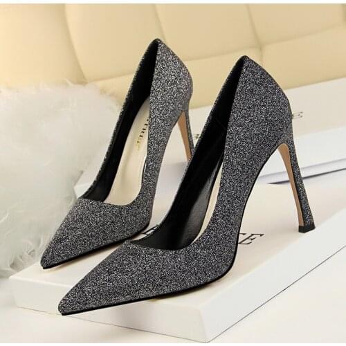 2019 White heel Carved Heels Women Pumps Artificial PU Pointed Toe Shallow Fashion High Heels 10cm Shoes Womens Wedding Shoes