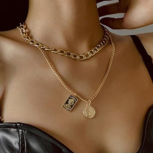 VSnow Vintage Double Layer Geometric Queen Portrait Pendant Necklace for Women Gold Square Circle Chunky Chain Necklace Jewelry