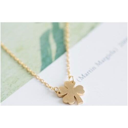 Stylish four-leaf clover pendant necklace fashion Lucky grass necklace necklaces for women
