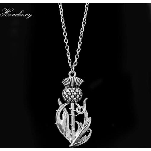 HANCHANG Movie Jewelry Outlander Elegant Floral Pendant Necklace Natural Flower Amulet Necklace Womens Party Accessories Gift