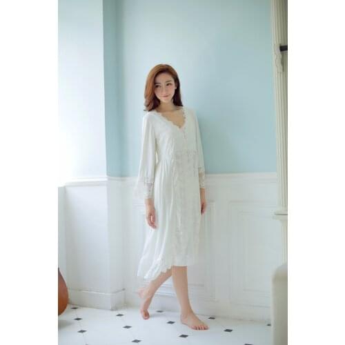 Free Shipping 2016 New Spring Princess Womens Robe Royal Beige Sleepwear Lace Nightgown Two Pieces Set