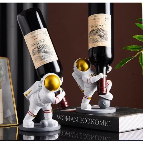 Nodic Resin Astronaut Wine Cabinet Decoration Red Wine Holder Living Room Wine Cabinet Decorations Household Wine Bottle Rack