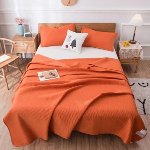 NEW summer Solid Color Bedspread 3Pcs Full/Queen Size cooling Thin quilt soft breatable 1 Coverlet 2 pillowcase Machine Washable