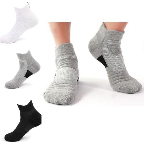 Men Sports Socks Polyester Sweat Absorption Breathable Anti Skid Running Outdoor Sports Hiking Short Socks Running Stockings