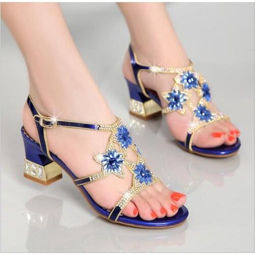New summer womens sandals Sexy matching rhinestone flowers word buckle chunky heel crystal sexy open-toe fashion shoes Large