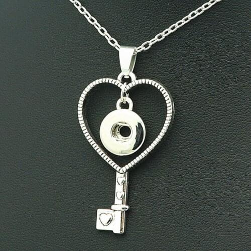 New Fashion Beauty Love key Metal snap pendant necklace 60cm fit 12mm/18mm snap buttons snap jewelry DJ0188