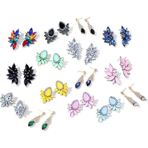 BFH New Korean Crystal Stud Earrings for Women Fashion Statement Geometric Long Earrings 2020 Brincos Female Party Jewelry