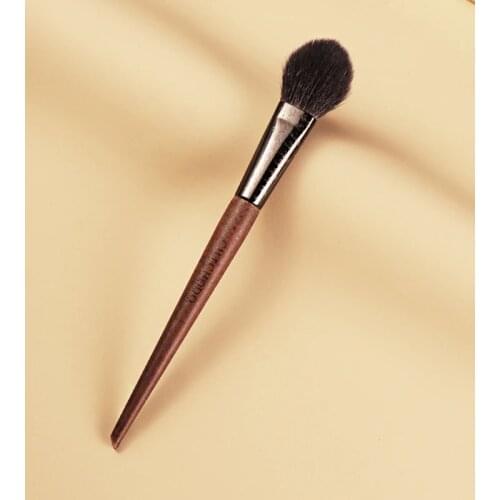 CHICHODO Makeup Brush-2021 New Amber Series Carved Tube Animal Hair Brushes-Pony+Goat Hair Blush Brush-Peach shape pen-F233
