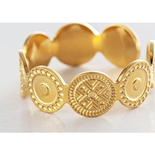 Engraved star open gold rings for women stainless steel plain band stackable rings vintage wholesale trendy women jewelry 2021