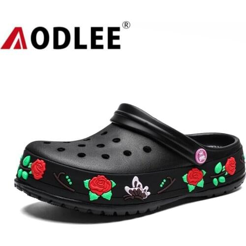 Shoes Men Summer Hole Sandals Breath Casual Outdoor Non-Slip Beach Slippers Fashion Light Sandals Slippers Dropshipping AODLEE