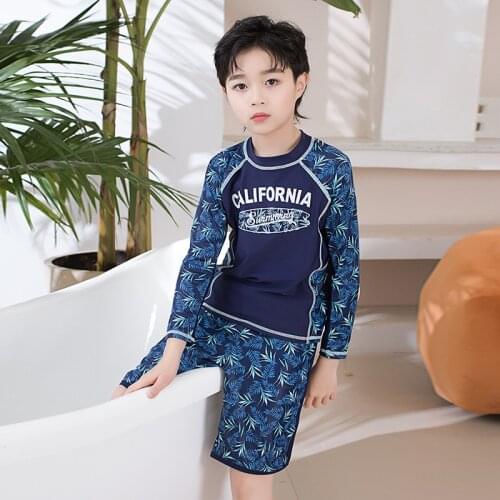 2021 New Summer Boy Swimwear Cartoon Print Sun Protection Long Sleeve Children Swimsuit Quick Dry Beach Shorts Two Piece Set