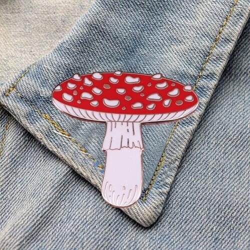 DZ714 Mushrooms Creativity Cute Enamel Pins Brooches Women Men Backpack Bags Badge Fashion Lapel Jewelry Kids Gifts