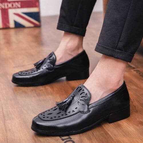 Trendy Fashion Mens Tassel Carved Pattern Oxford Driving Shoes 2021 Wedding Prom Dress Formal Footwear Zapatos Hombre Vestir