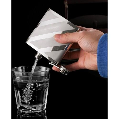High Quality Hip Flask 6 OZ 170ML 304 Stainless Steel Mini Pocket Flask with Gift Boxes for Alcohol Whiskey Vodka Travelling