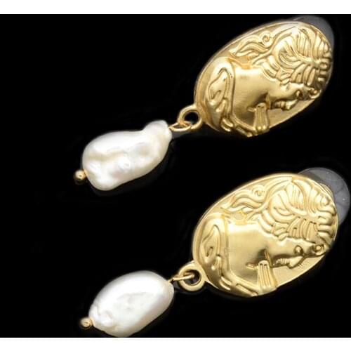 Gold Baroque Earrings Female 2019 Dangle Korean Earrings For Women Irregular Pearl Jewelry Oorbellen Pendientes Brinco Orecchini