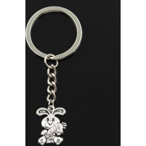 New Fashion Keychain 21x15mm Rabbit Bunny Carrot Easter Pendants DIY Men Jewelry Car Key Chain Ring Holder Souvenir For Gift