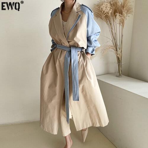 [EWQ] Korean Chic Autumn Retro Lapel Design Sense Stitching Contrast Color Belt Waist Long Windbreaker Jacket Women Tide 16E3948