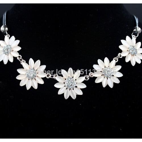 Free shippingWholesale 2014 new design cat eye stones sunflower shaped Statement necklaces & pendants fashion jewelry for woman