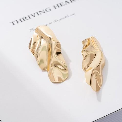Jaeeyin 2021 New Arrivals Statement Thin Metal Jewelry Hot Sale Gold Color Hammered Surface Geometric Stud Earrings Female Gift