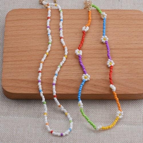 Charm Colorful Daisy Beaded Flowers Choker Necklace Women Fashion Stand Short Necklace Handmade Female Vacation Jewelry Gift
