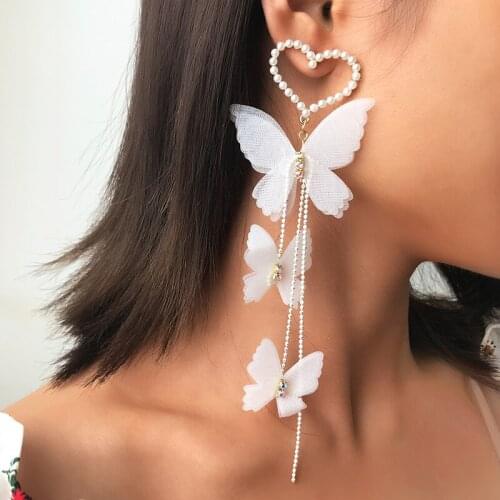 Fashion White Exquisite Earrings Romantic Love Pearl Butterfly Pendant Earrings Handmade Women Long Drop Dangle Earrings