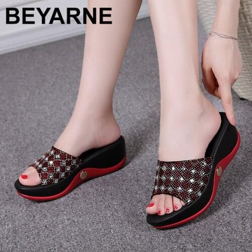 BEYARNE Women's Wedge Ankle Boots