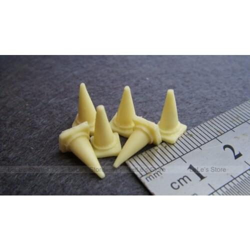 1/35 Resin Soldier Barrier Modern battlefield Scene Accessories B